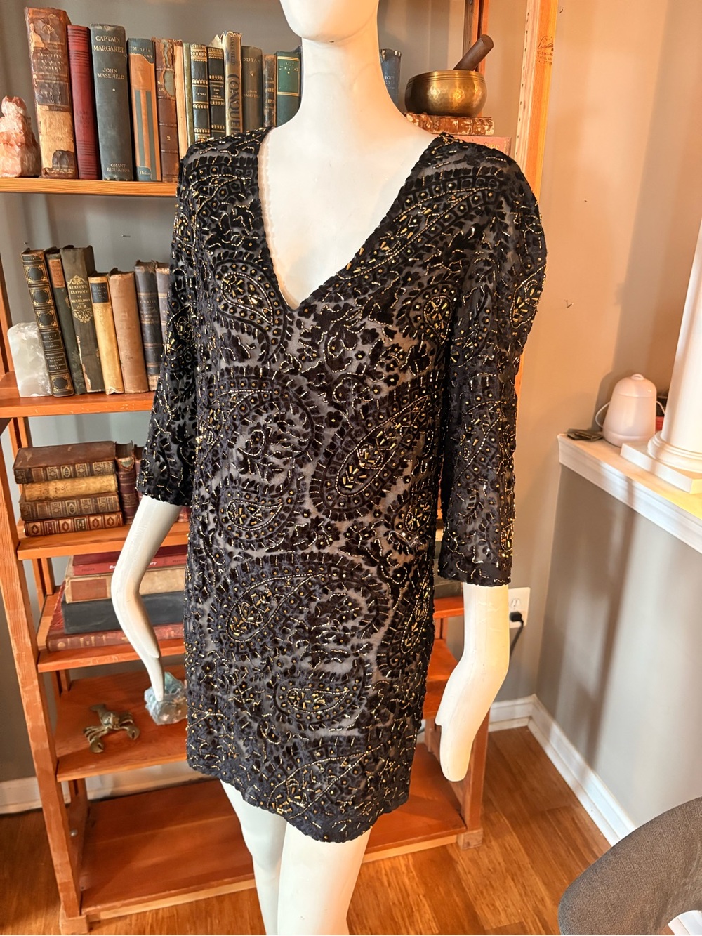 Alice + Olivia Black Beaded V-Neck Sheath Dress